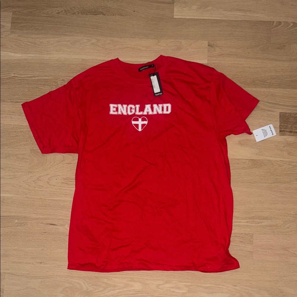 Boohoo Red England Chest Graphic Tee